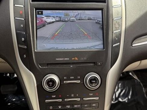 Used 2017 Lincoln MKC Reserve image 12