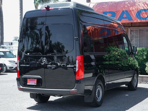 Used 2019 Mercedes-Benz Sprinter 2500 w/ Acoustic Package image 10
