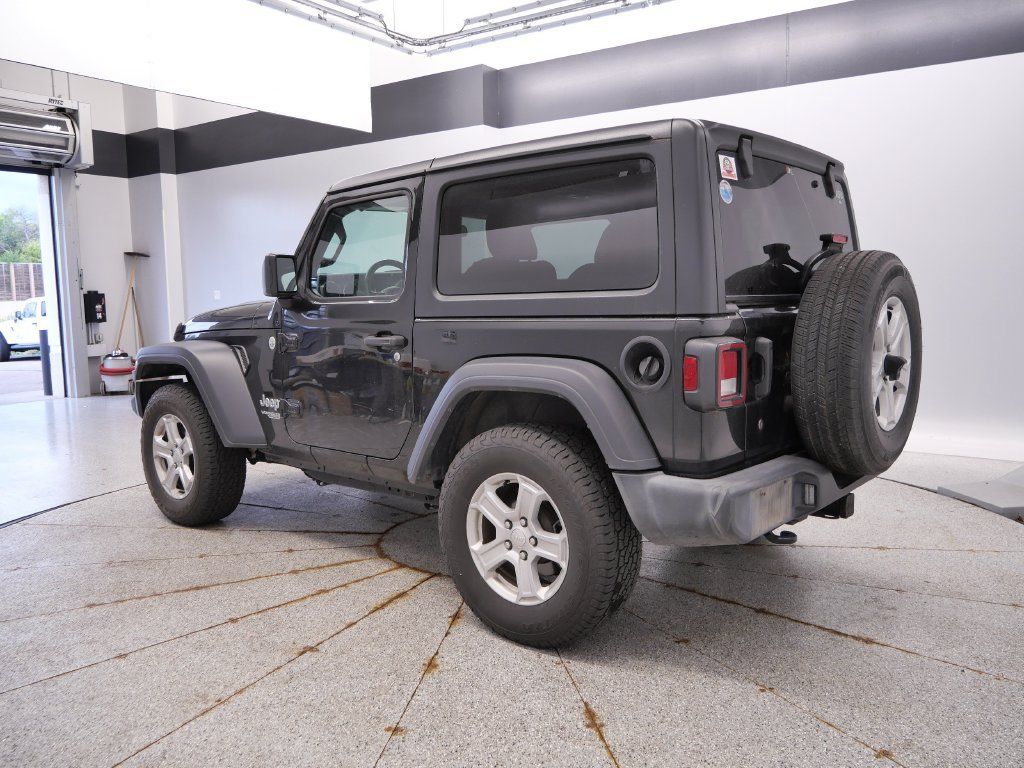 Used 2019 Jeep Wrangler Sport AWD/4WD image 8
