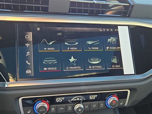 New 2025 Audi Q3 2.0T Premium Plus image 19