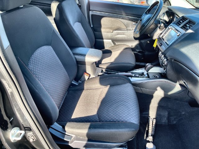 Used 2018 Mitsubishi Outlander Sport LE AWD/4WD image 33