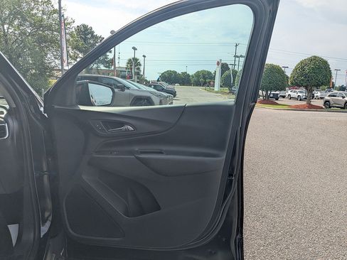 Used 2020 Chevrolet Equinox LT AWD/4WD image 29
