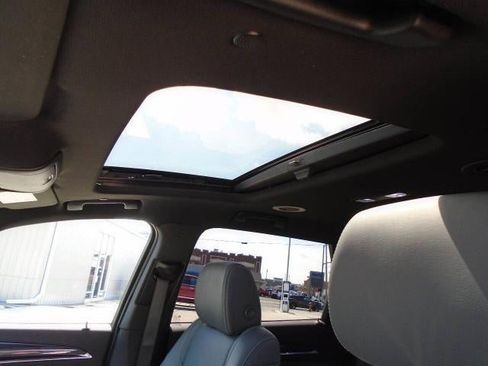 Certified 2022 Buick Enclave Essence w/ Experience Buick Package image 19