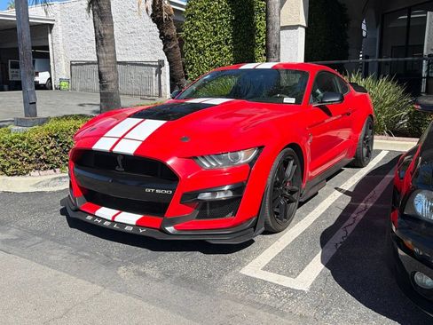 Used 2020 Ford Mustang Shelby GT500 w/ Technology Package RWD image 3