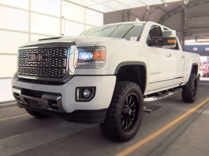 Used 2019 GMC Sierra 2500 Denali w/ Duramax Plus Package