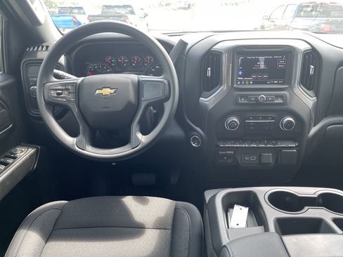 Used 2025 Chevrolet Silverado 1500 Custom image 16