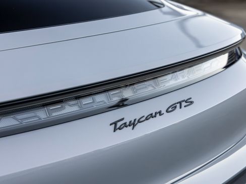 Certified 2024 Porsche Taycan GTS image 19
