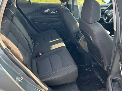 Used 2023 GMC Terrain SLE w/ Driver Convenience Package image 14