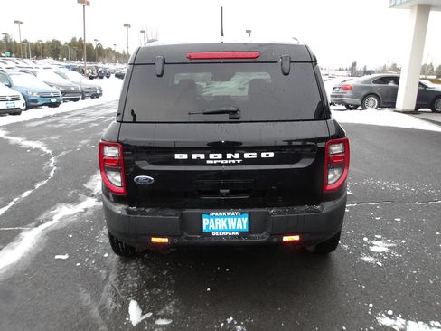 Used 2021 Ford Bronco Sport Outer Banks w/ Outer Banks Package (96D) image 4