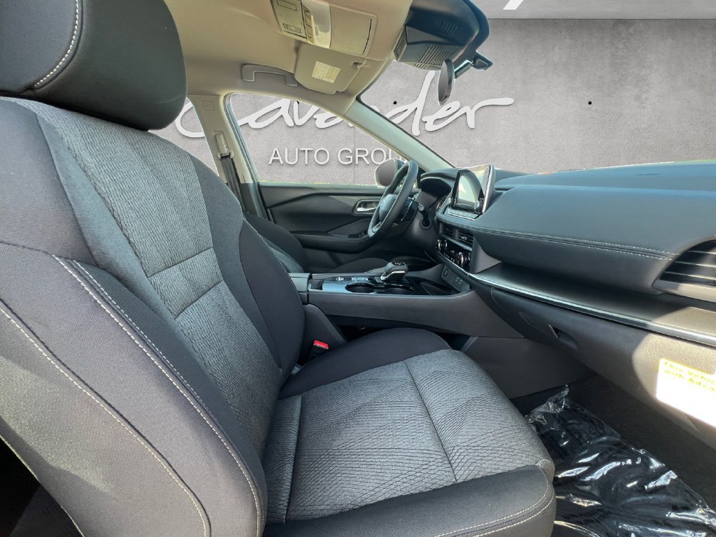 New 2026 Nissan Rogue SV w/ Cold Weather Package FWD image 25