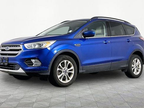 Used 2017 Ford Escape SE w/ SE Leather Comfort Package AWD/4WD image 1
