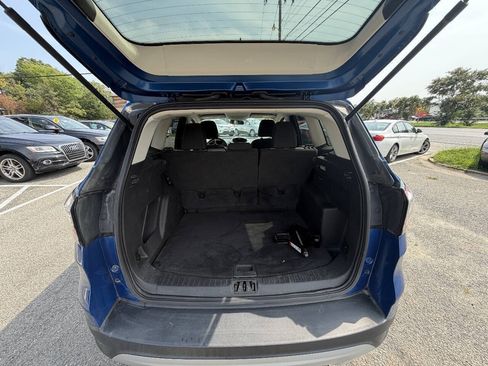 Used 2017 Ford Escape SE AWD/4WD image 24