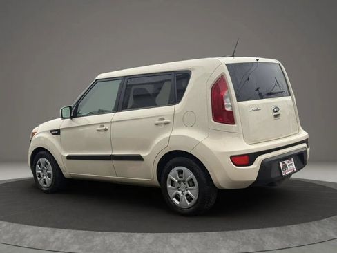 Used 2012 Kia Soul FWD image 10
