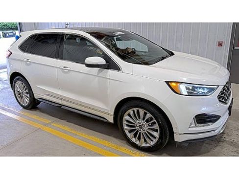 Used 2020 Ford Edge Titanium w/ Equipment Group 301A AWD/4WD image 7