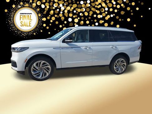 New 2025 Lincoln Navigator Reserve image 9