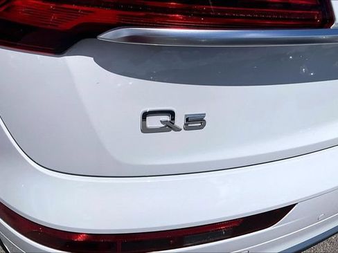 Used 2023 Audi Q5 2.0T Premium Plus w/ Premium Plus Package AWD/4WD image 33