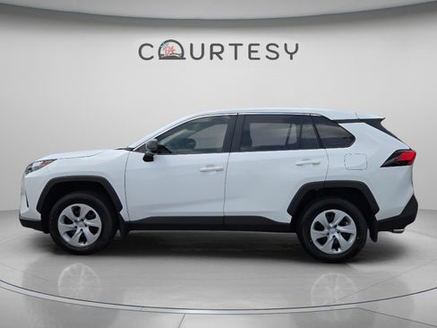 Certified 2025 Toyota RAV4 LE FWD image 2
