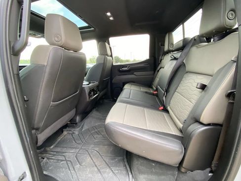 Used 2024 Chevrolet Silverado 1500 ZR2 w/ Technology Package AWD/4WD image 18
