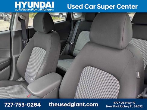 Used 2019 Hyundai Kona SE FWD image 7