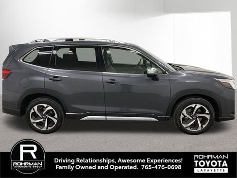 Used 2022 Subaru Forester Touring AWD/4WD image 8