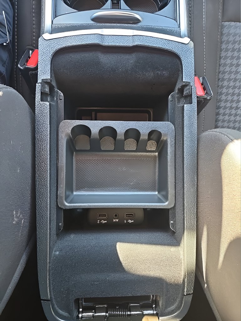 Used 2023 Dodge Charger SXT RWD image 25