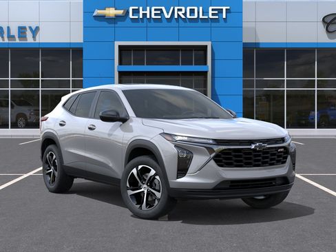 New 2026 Chevrolet Trax RS w/ Sunroof Package FWD image 7