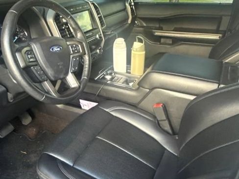 Used 2020 Ford Expedition XLT w/ Equipment Group 202A RWD image 6