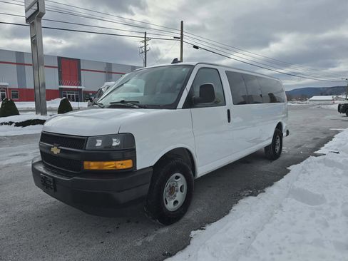 Used 2024 Chevrolet Express 3500 LS image 8