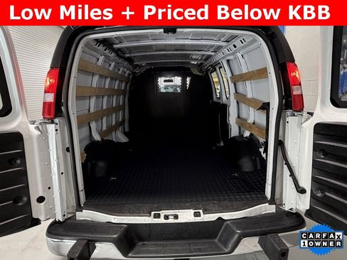 Used 2024 GMC Savana 2500 Work Van 3D Cargo Van w/ Driver Convenience Package image 16
