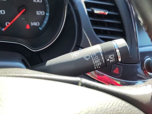 Used 2015 Chevrolet Impala LTZ image 16