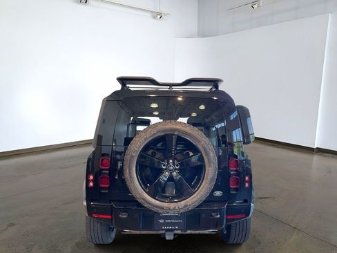 Used 2022 Land Rover Defender 110 X-Dynamic HSE AWD/4WD image 5