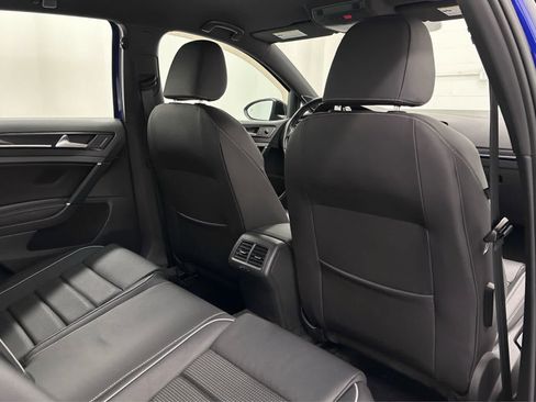 Used 2019 Volkswagen Golf R 4-Door AWD/4WD image 20