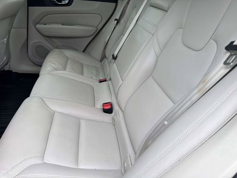 Used 2021 Volvo XC60 T5 Inscription w/ Protection Package Premier image 15