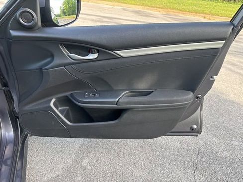 Used 2017 Honda Civic EX-T image 9