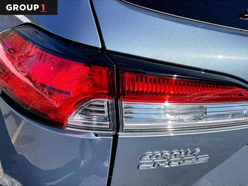 Certified 2022 Toyota Corolla Cross LE image 28