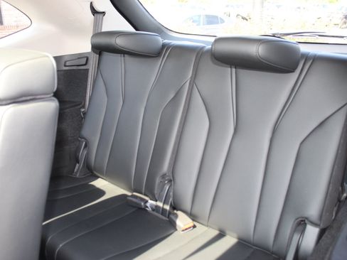 Used 2022 Acura MDX FWD image 29