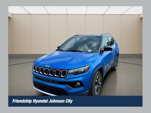 Used 2024 Jeep Compass Limited AWD/4WD image 1