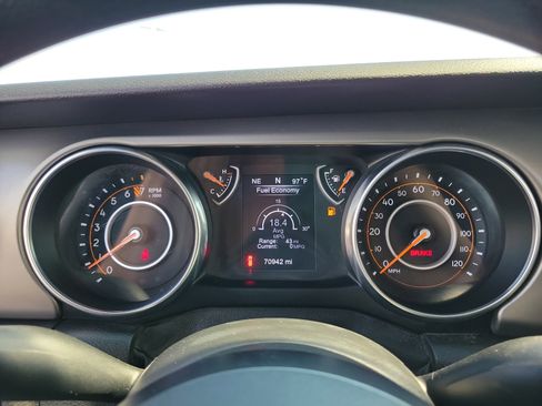 Used 2019 Jeep Wrangler Sport image 21