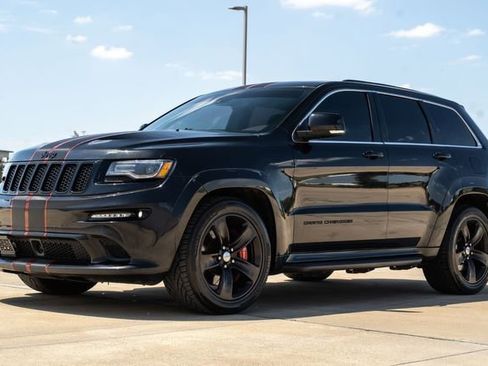 Used 2015 Jeep Grand Cherokee SRT w/ Quick Order Package 26J AWD/4WD image 8