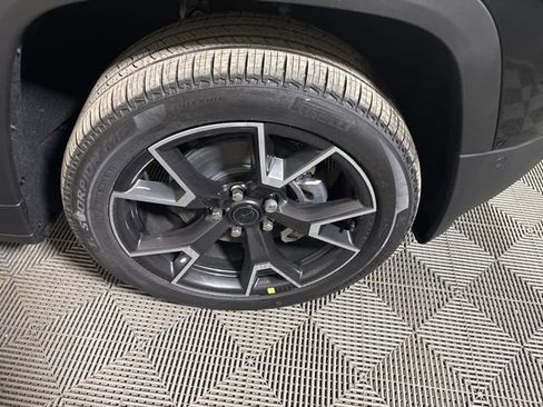 New 2026 Jeep Cherokee Overland image 49