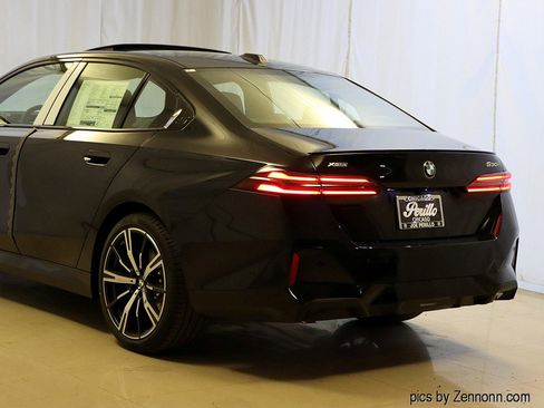 New 2026 BMW 530i xDrive w/ M Sport Package image 8