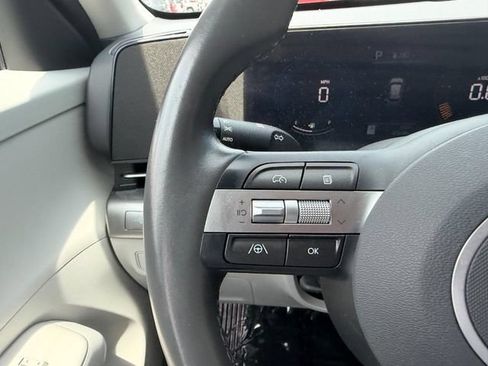Used 2024 Hyundai Kona SEL AWD/4WD image 12