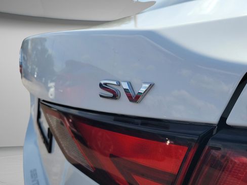 Certified 2022 Nissan Sentra SV w/ Trunk Package image 9