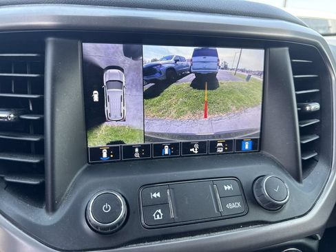 Used 2023 GMC Acadia AT4 w/ GMC Pro Grade Package AWD/4WD image 17