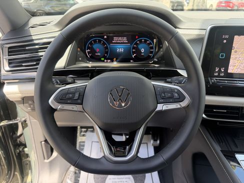 New 2026 Volkswagen Atlas Cross Sport SEL Premium R-Line AWD/4WD image 32