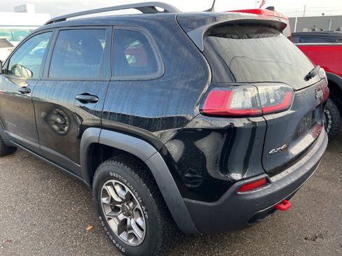 Used 2020 Jeep Cherokee Trailhawk w/ Cold Weather Group image 10