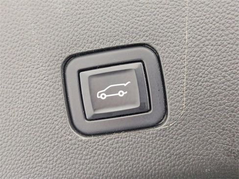 Used 2022 Chevrolet Traverse LT w/ LPO, 'HIT The Road' Package image 30