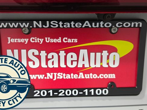 Used 2024 Audi Q8 e-tron Premium Plus image 31