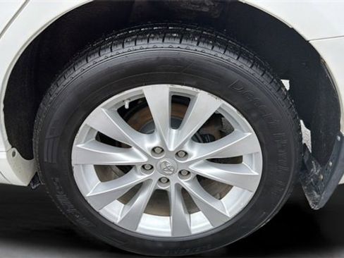 Used 2014 Toyota Venza LE image 26