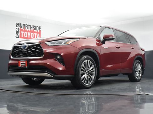 Used 2021 Toyota Highlander Platinum image 46